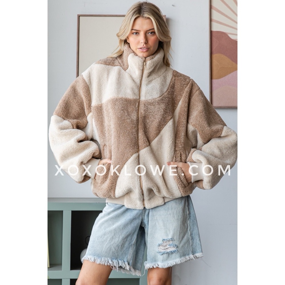 Oli & Hali Two Tone Zip Front Plush Cozy Sherpa Bomber in Mocha Cream Latte - Picture 1 of 9